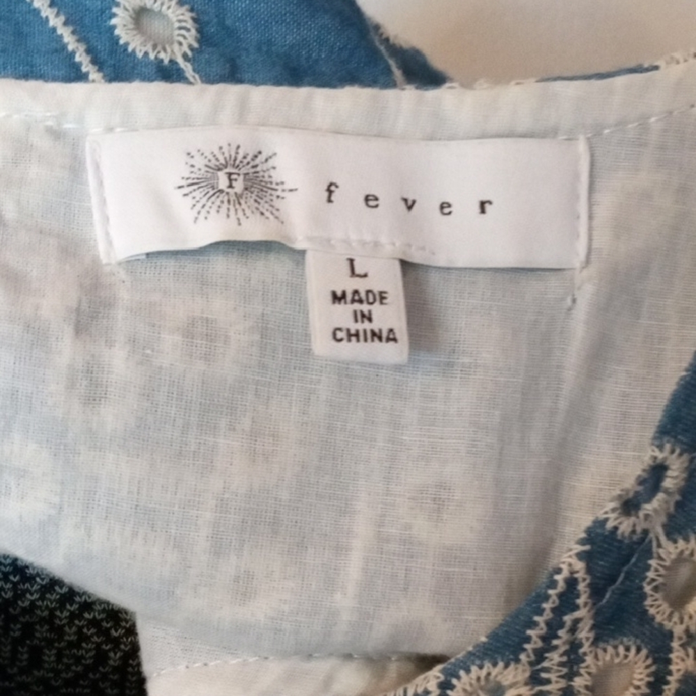 Sleeveless Blue Embroidered Tunic with White Lace Trim - Picture 2 of 5